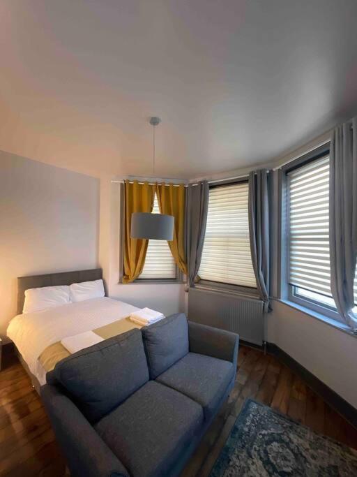 Apartmán 1 Comfortable Studio Hove Exteriér fotografie