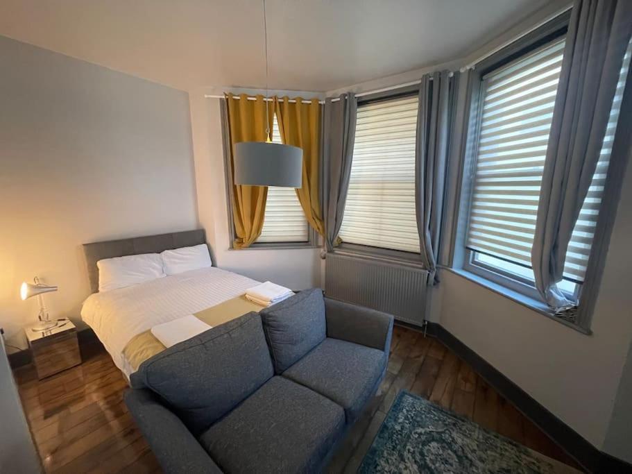 Apartmán 1 Comfortable Studio Hove Exteriér fotografie